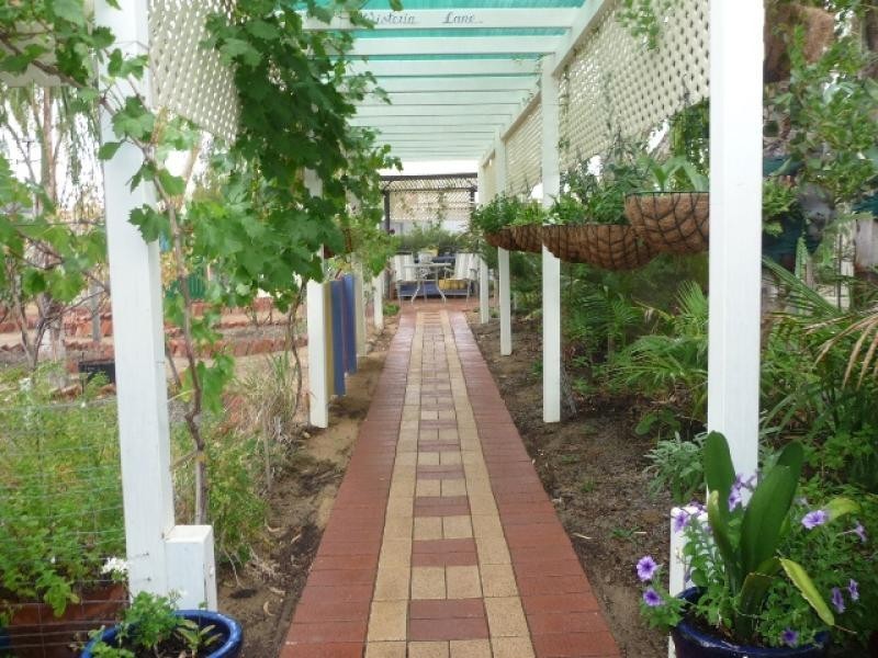 27 Jennaberring Road, Quairading WA 6383