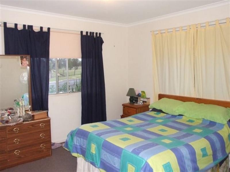 407 East St, Warwick QLD 4370