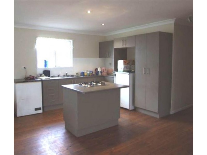 258 East St, Warwick QLD 4370