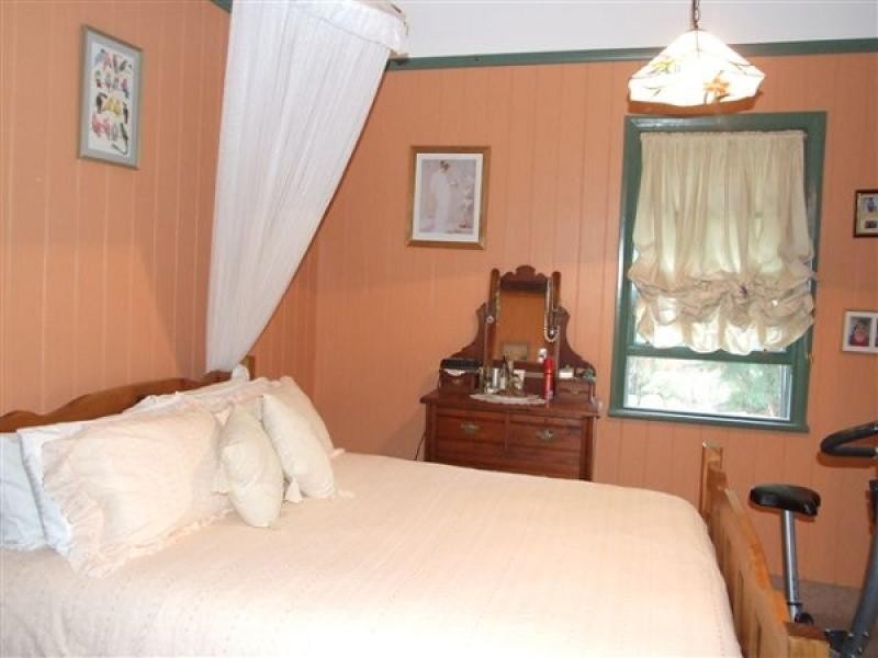 59 Locke St, Warwick QLD 4370