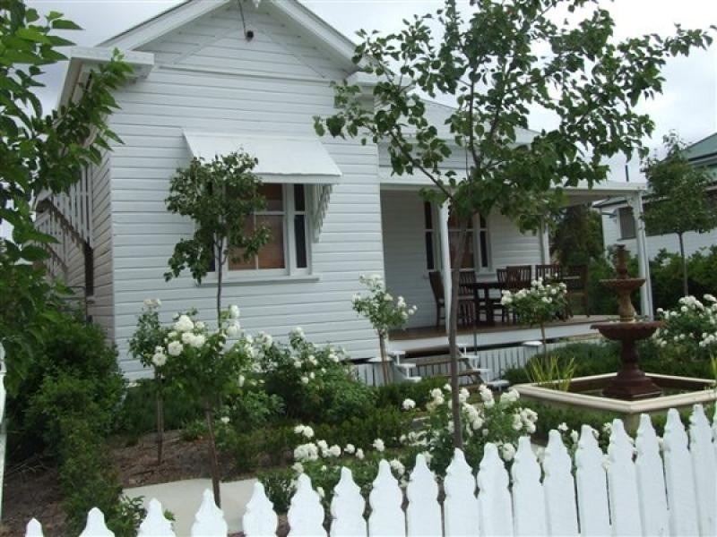 50 WOOD ST, Warwick QLD 4370