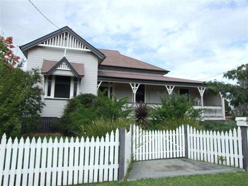 34 Fitzroy St, Warwick QLD 4370