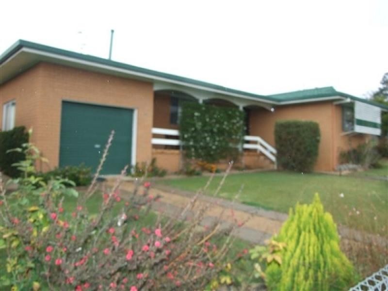 18 Douglas St, Warwick QLD 4370