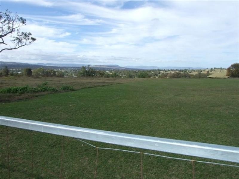 246 LYNDHURST LANE, Warwick QLD 4370