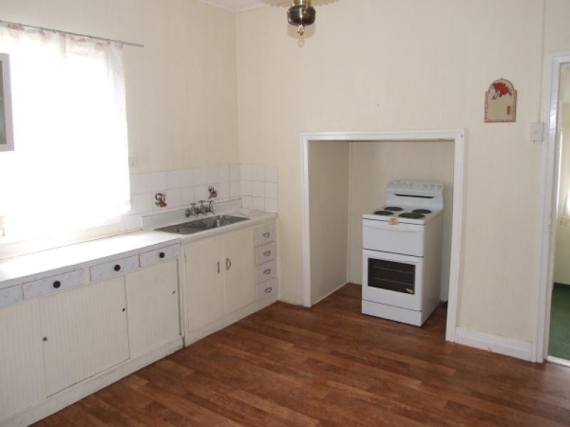 36 Albert St, Warwick QLD 4370