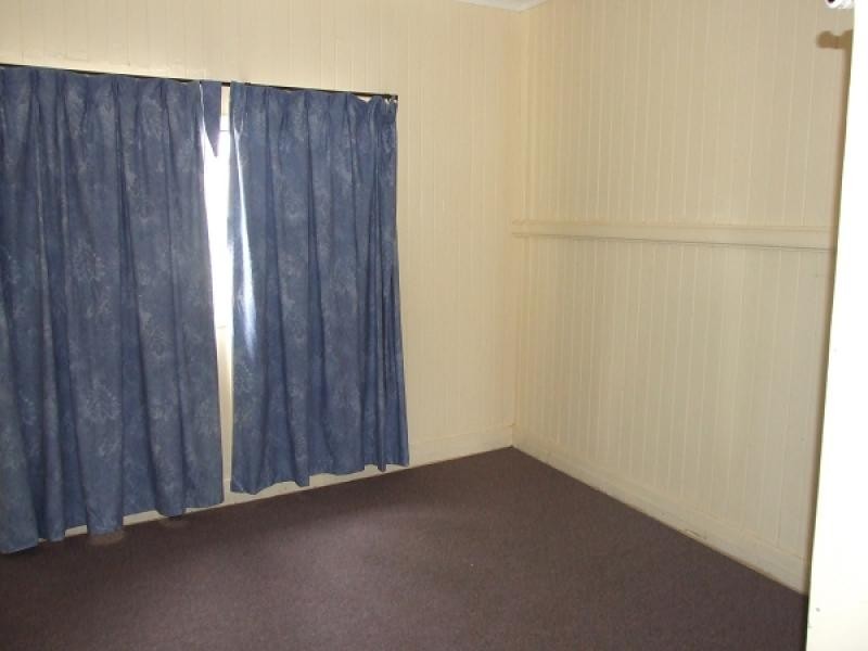 36 Albert St, Warwick QLD 4370