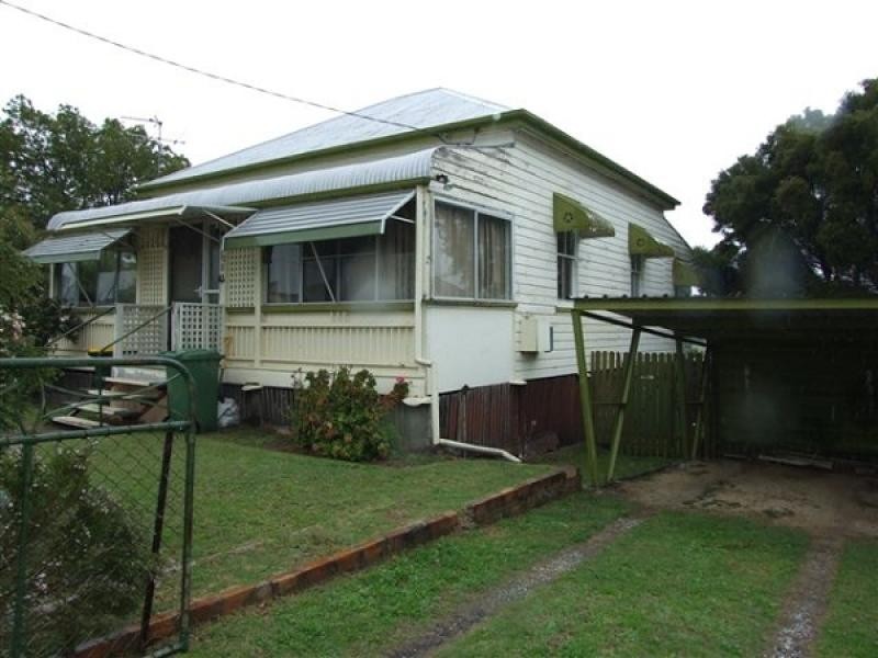 15 PERCY ST, Warwick QLD 4370