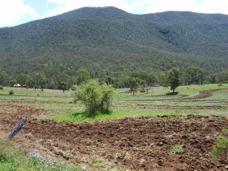 874 Top Swanfels Rd, Swanfels, Warwick QLD 4370