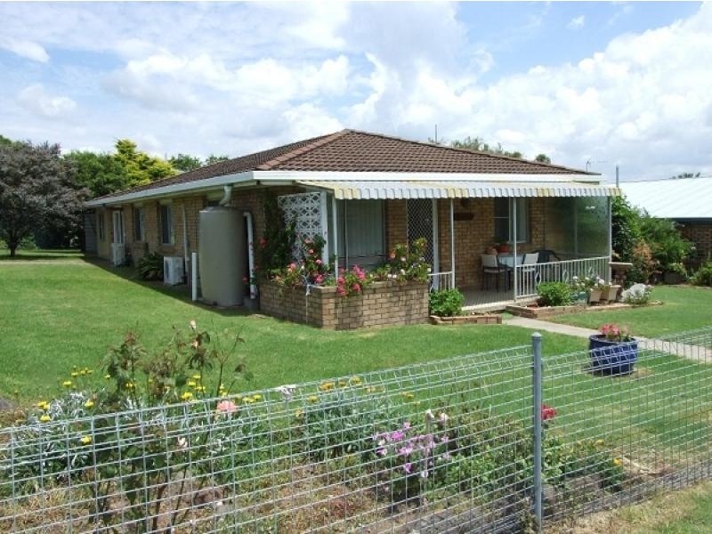 11a Clarke st, Warwick QLD 4370