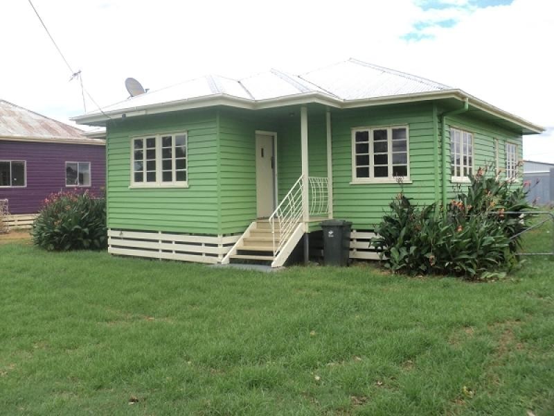 3 Erhardt St, Allora QLD 4362