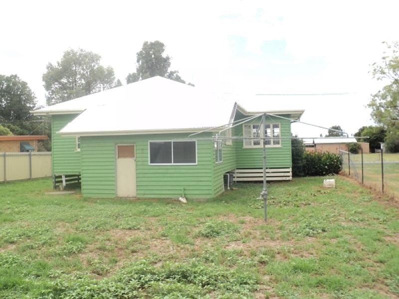 3 Erhardt St, Allora QLD 4362