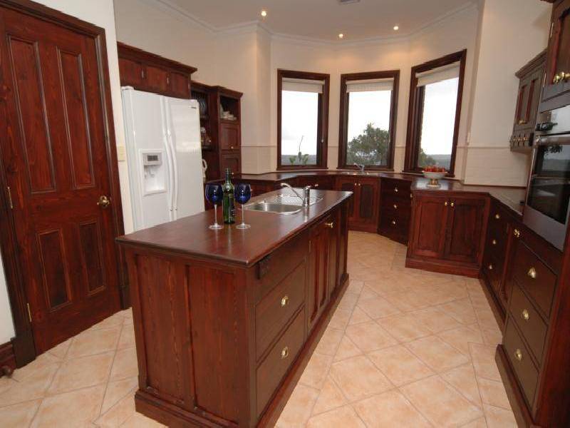 1 GULFVIEW DRIVE, Chandlers Hill SA 5159