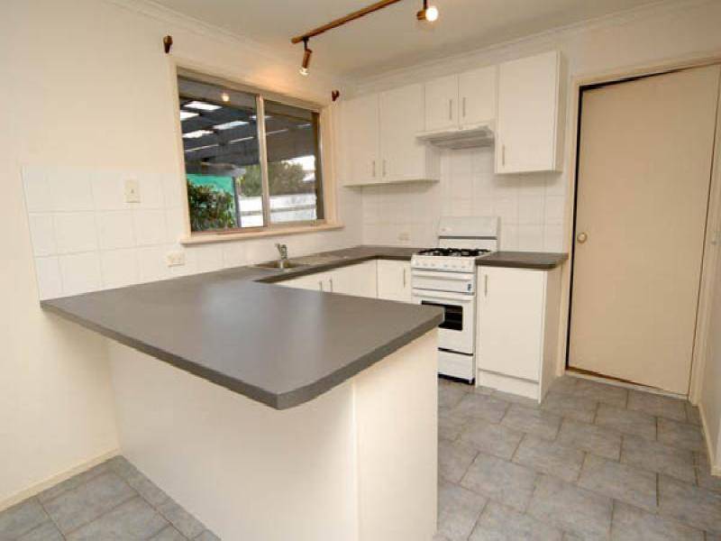 28 TAYLORS AVENUE, Morphett Vale SA 5162