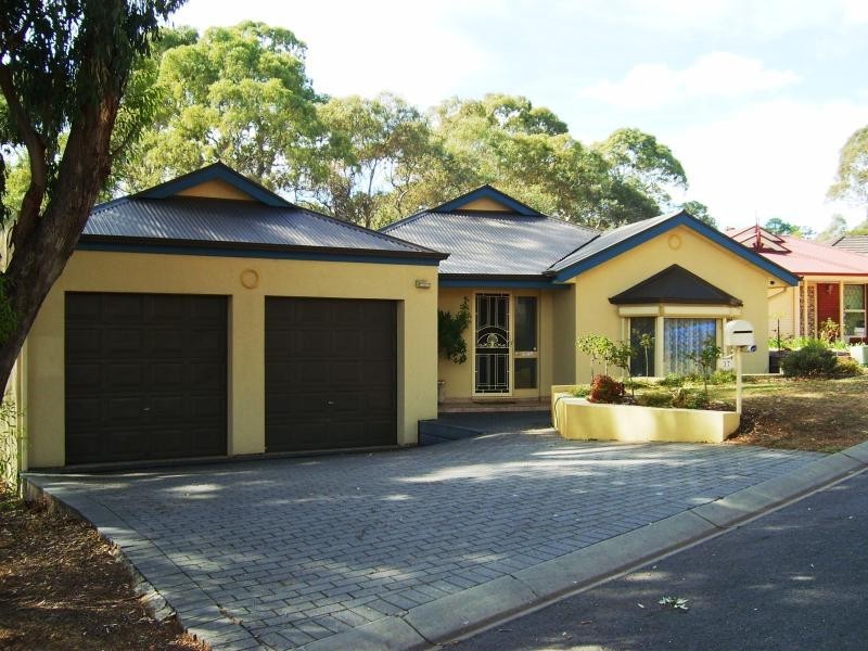 17 MARGARET CUTTEN GROVE, Aberfoyle Park SA 5159