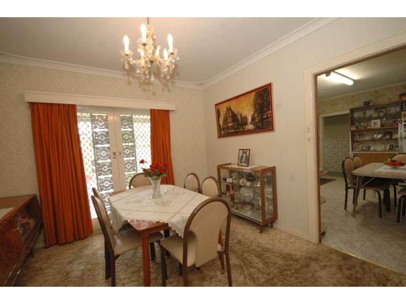 21 BARKER AVENUE, South Plympton SA 5038