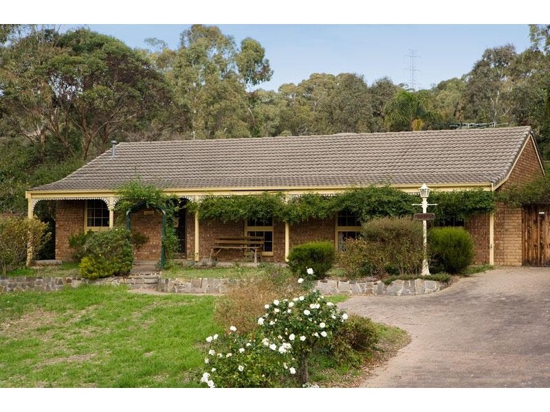 6 HORSESHOE DRIVE, Aberfoyle Park SA 5159