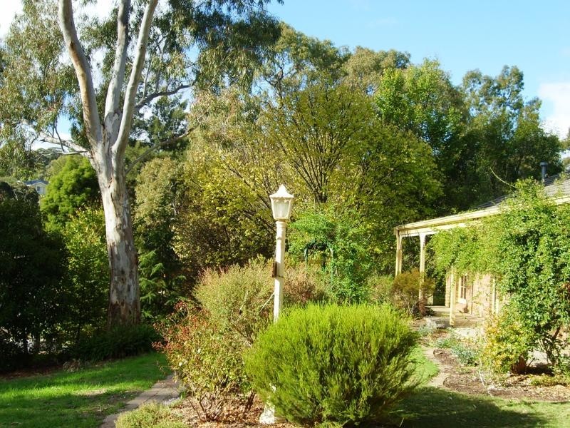 6 HORSESHOE DRIVE, Aberfoyle Park SA 5159