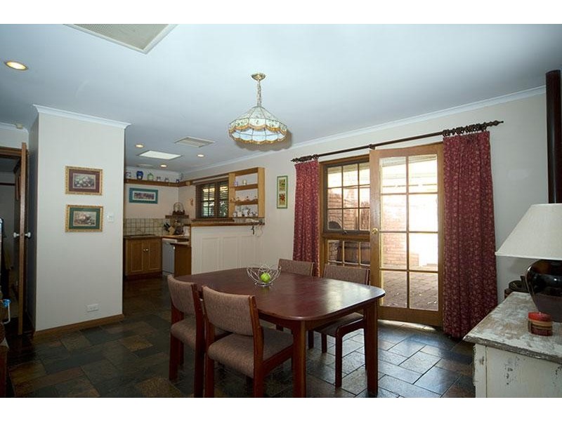 6 HORSESHOE DRIVE, Aberfoyle Park SA 5159