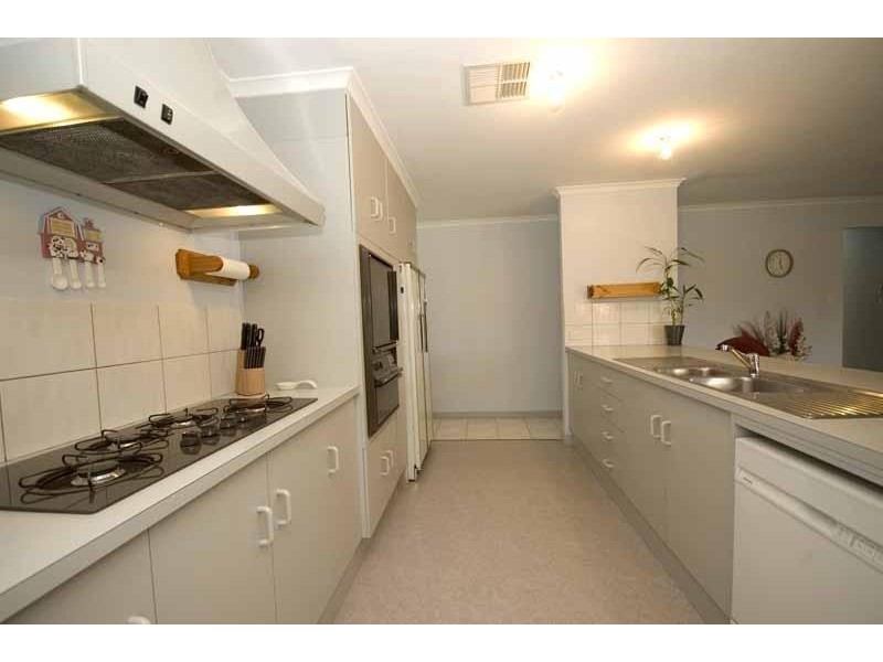 23 JAIMEY GROVE, Aberfoyle Park SA 5159