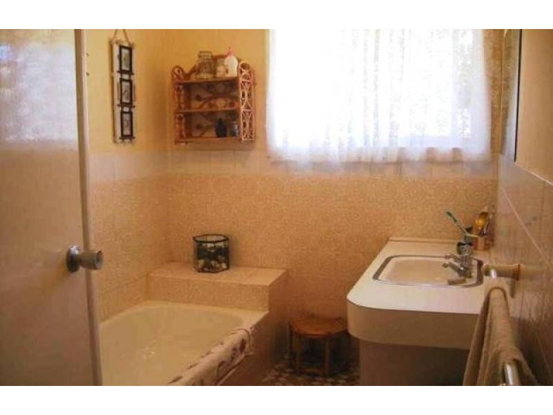 24 Gretel  Crescent, Hallett Cove SA 5158