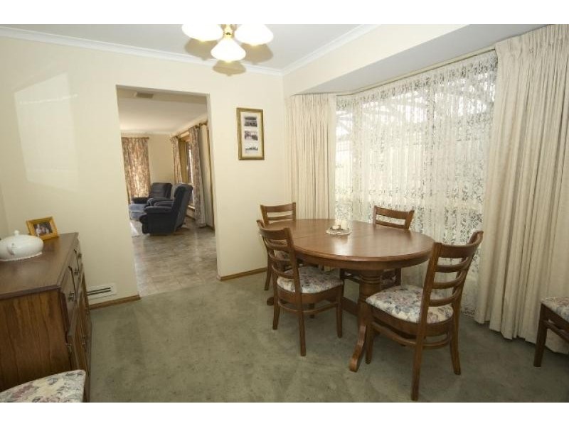 21 Nicholas Walk, Aberfoyle Park SA 5159