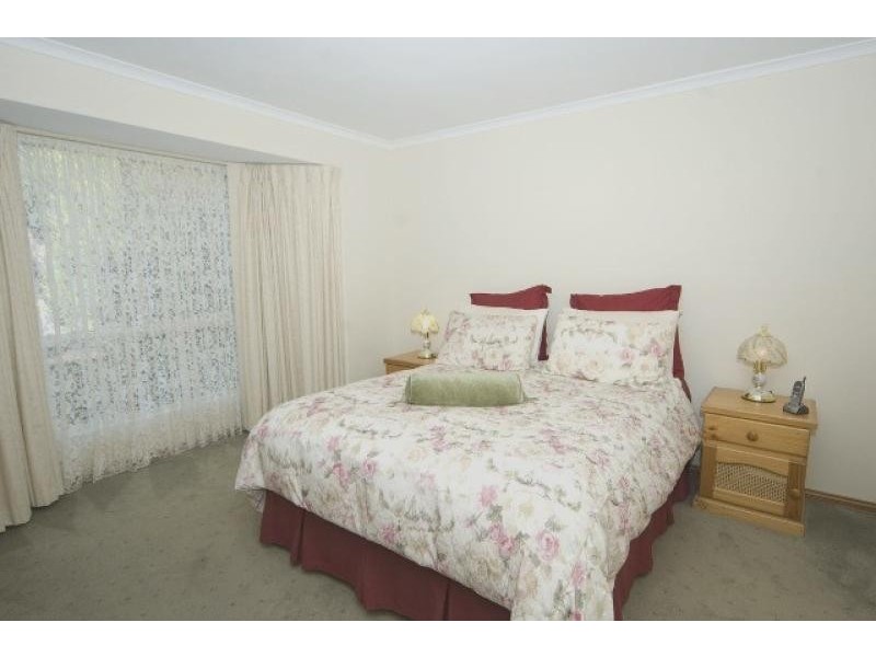 21 Nicholas Walk, Aberfoyle Park SA 5159
