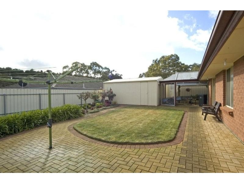 21 Nicholas Walk, Aberfoyle Park SA 5159