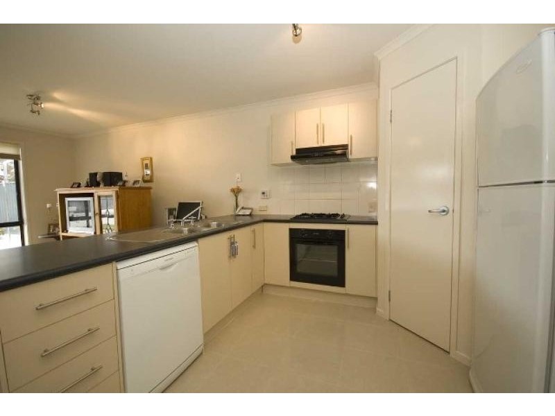 26 Pinnacle Crescent, Flagstaff Hill SA 5159