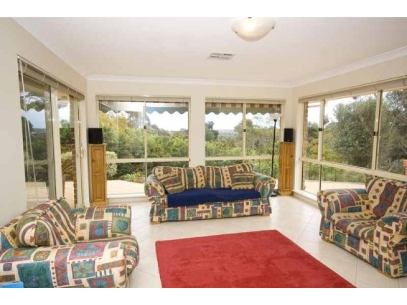 3 Jerilderie Drive, Happy Valley SA 5159