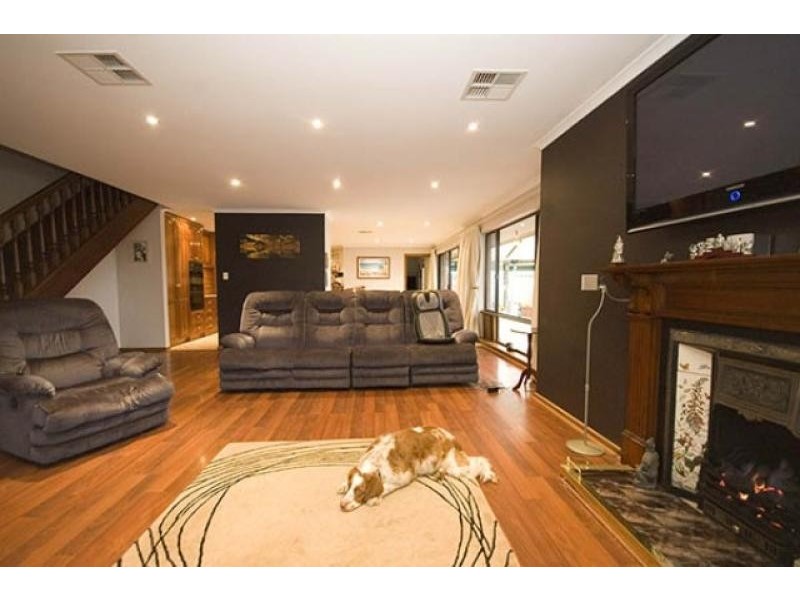 11 Tamarind Walk, Aberfoyle Park SA 5159