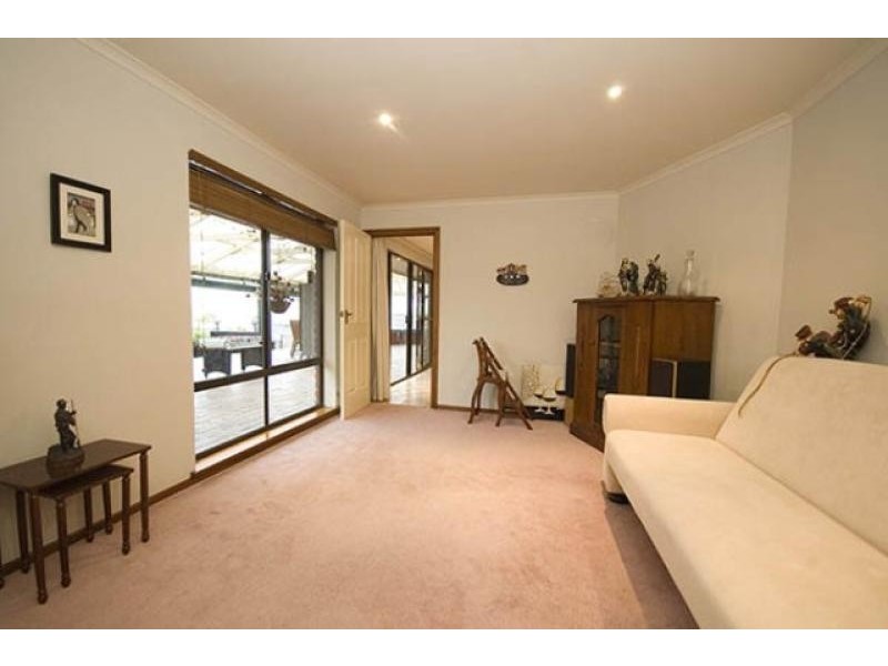 11 Tamarind Walk, Aberfoyle Park SA 5159