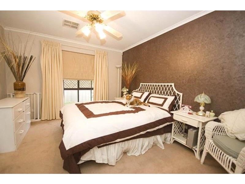 11 Tamarind Walk, Aberfoyle Park SA 5159