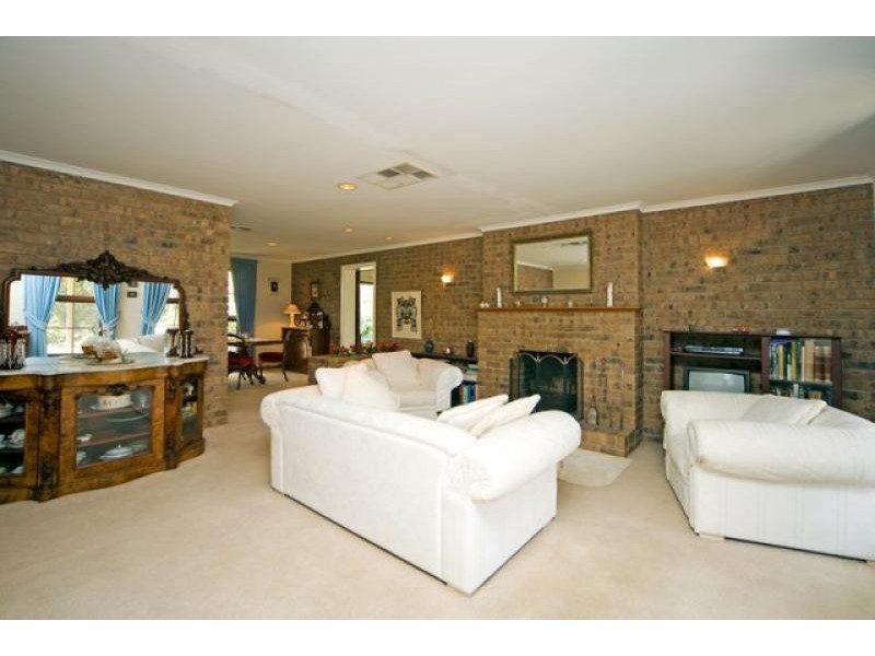 24 Fraser Avenue, Happy Valley SA 5159