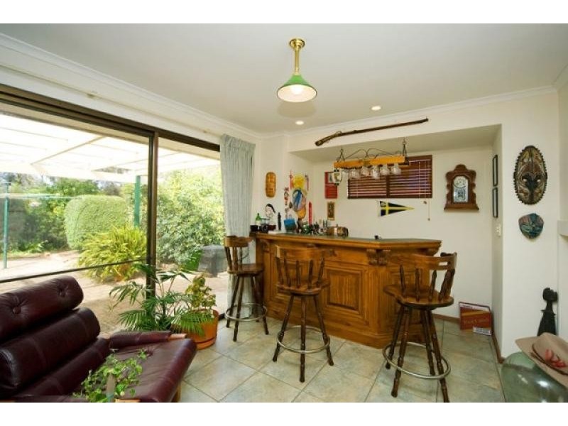 24 Fraser Avenue, Happy Valley SA 5159