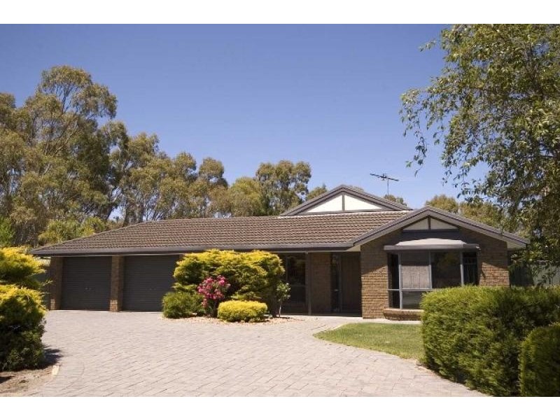 4 Lakeview Close, Woodcroft SA 5162