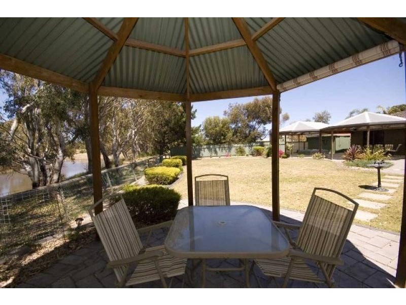 4 Lakeview Close, Woodcroft SA 5162