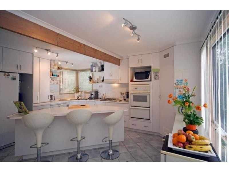 8 Sylvia Court, Coromandel Valley SA 5051