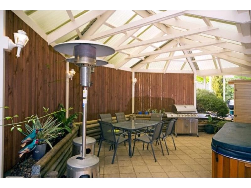 8 Sylvia Court, Coromandel Valley SA 5051