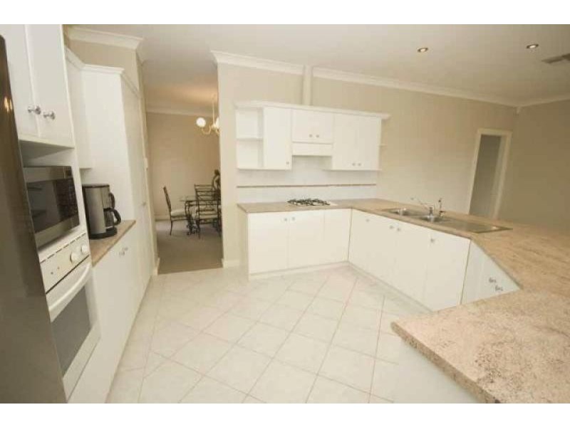 1 Peppermint Grove, Aberfoyle Park SA 5159