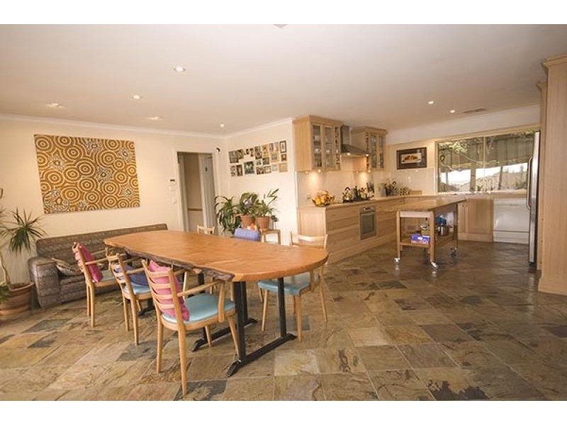 15 Greenfield Rise, Aberfoyle Park SA 5159