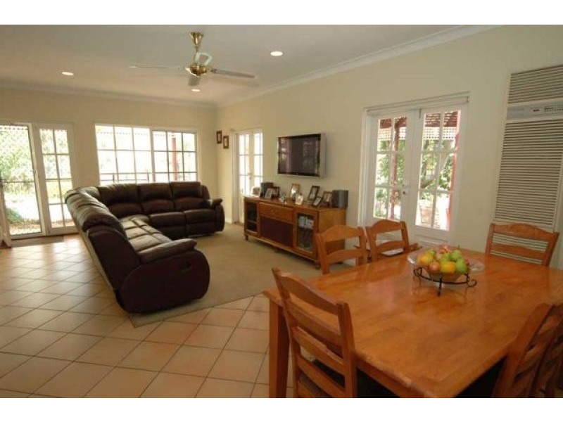 106 Oakridge Road, Aberfoyle Park SA 5159