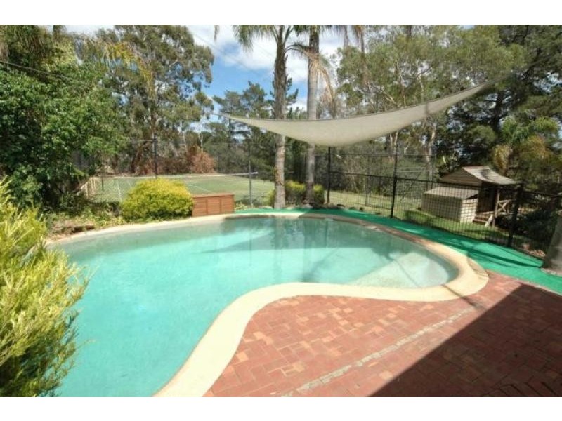 106 Oakridge Road, Aberfoyle Park SA 5159
