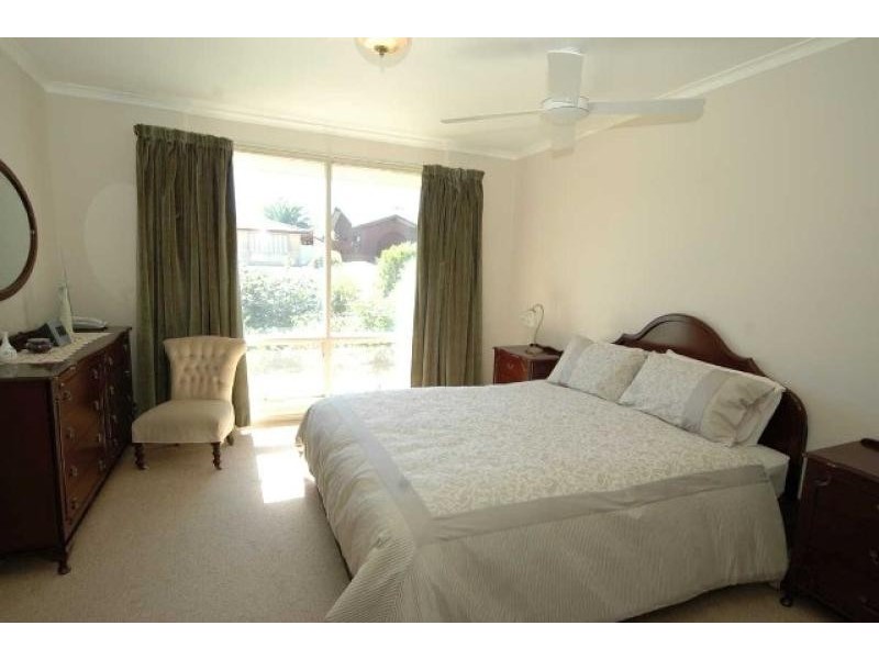 10 Roxanne Street, Happy Valley SA 5159