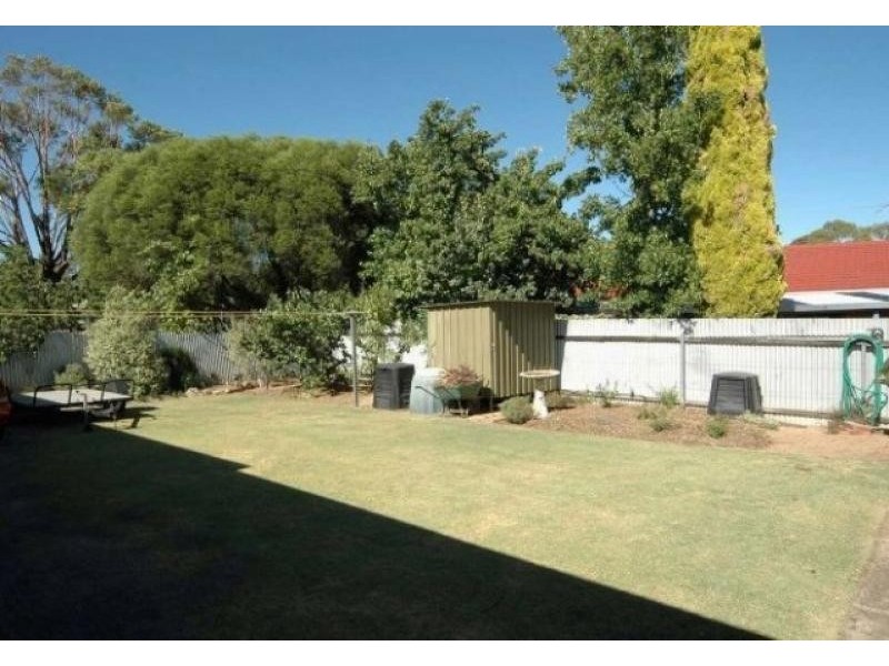 10 Roxanne Street, Happy Valley SA 5159