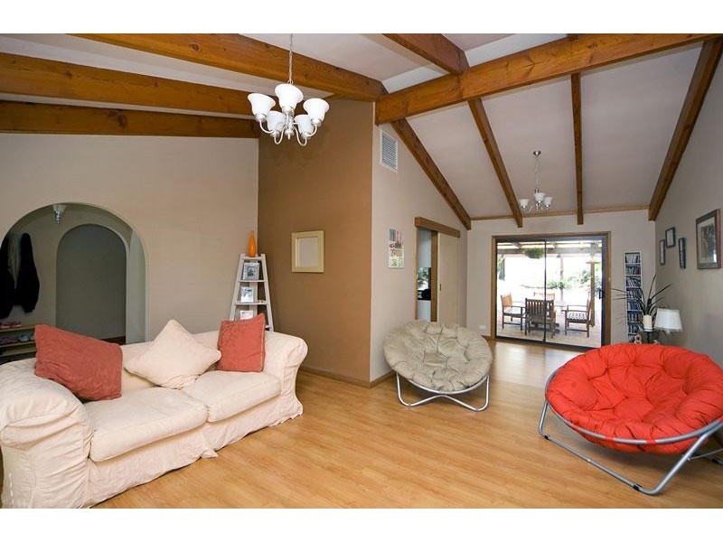 36 Jade Crescent, Happy Valley SA 5159