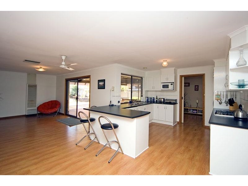36 Jade Crescent, Happy Valley SA 5159