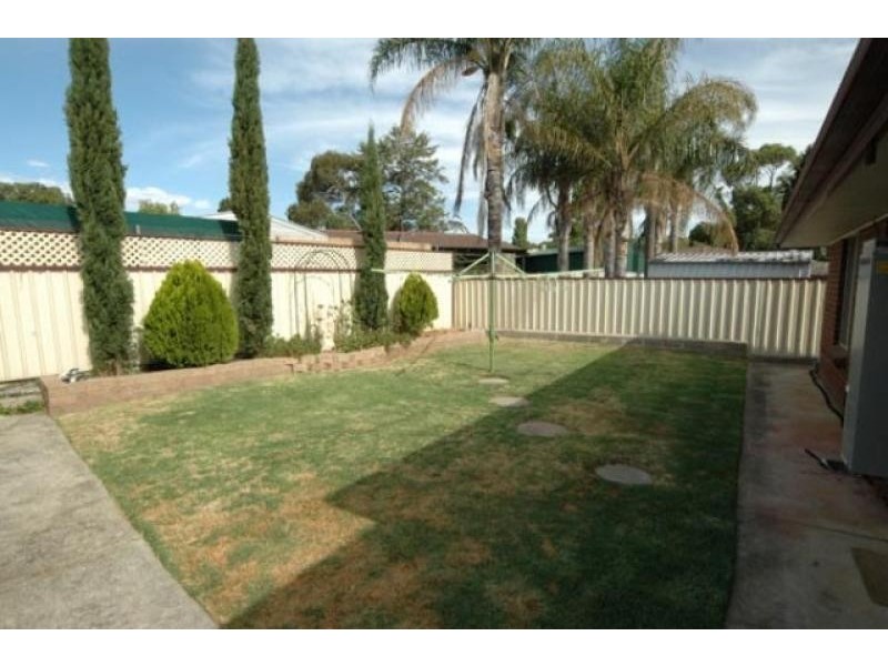 13 Sunset Court, Aberfoyle Park SA 5159