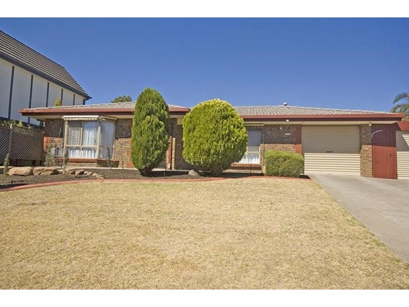 14 Cornwall Court, Woodcroft SA 5162