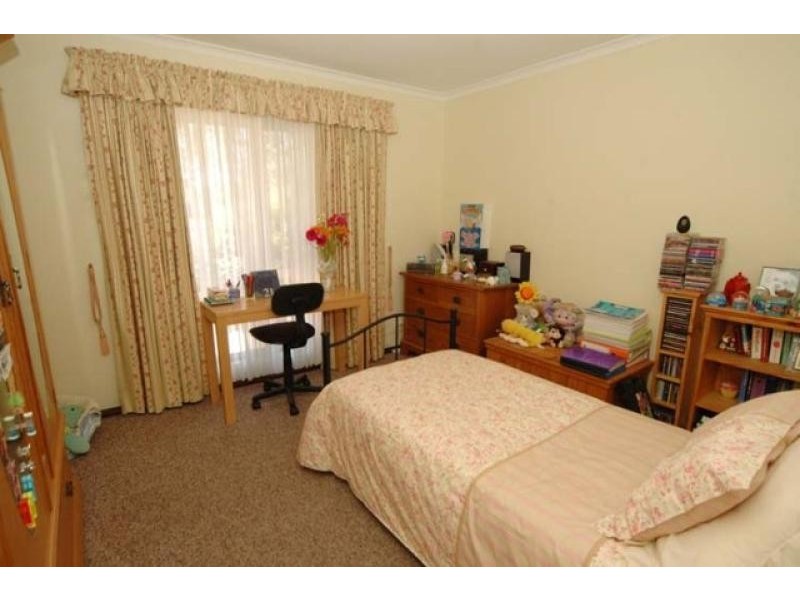 15 Pamela Street, Happy Valley SA 5159