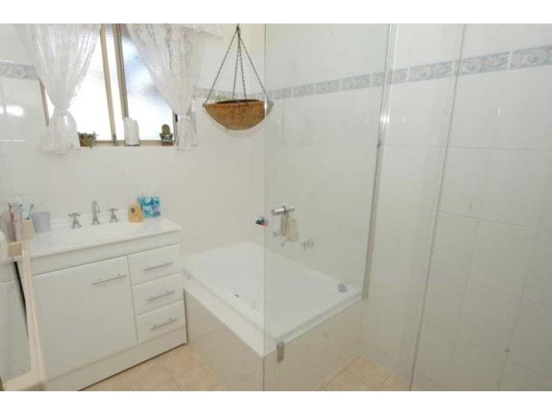 15 Pamela Street, Happy Valley SA 5159